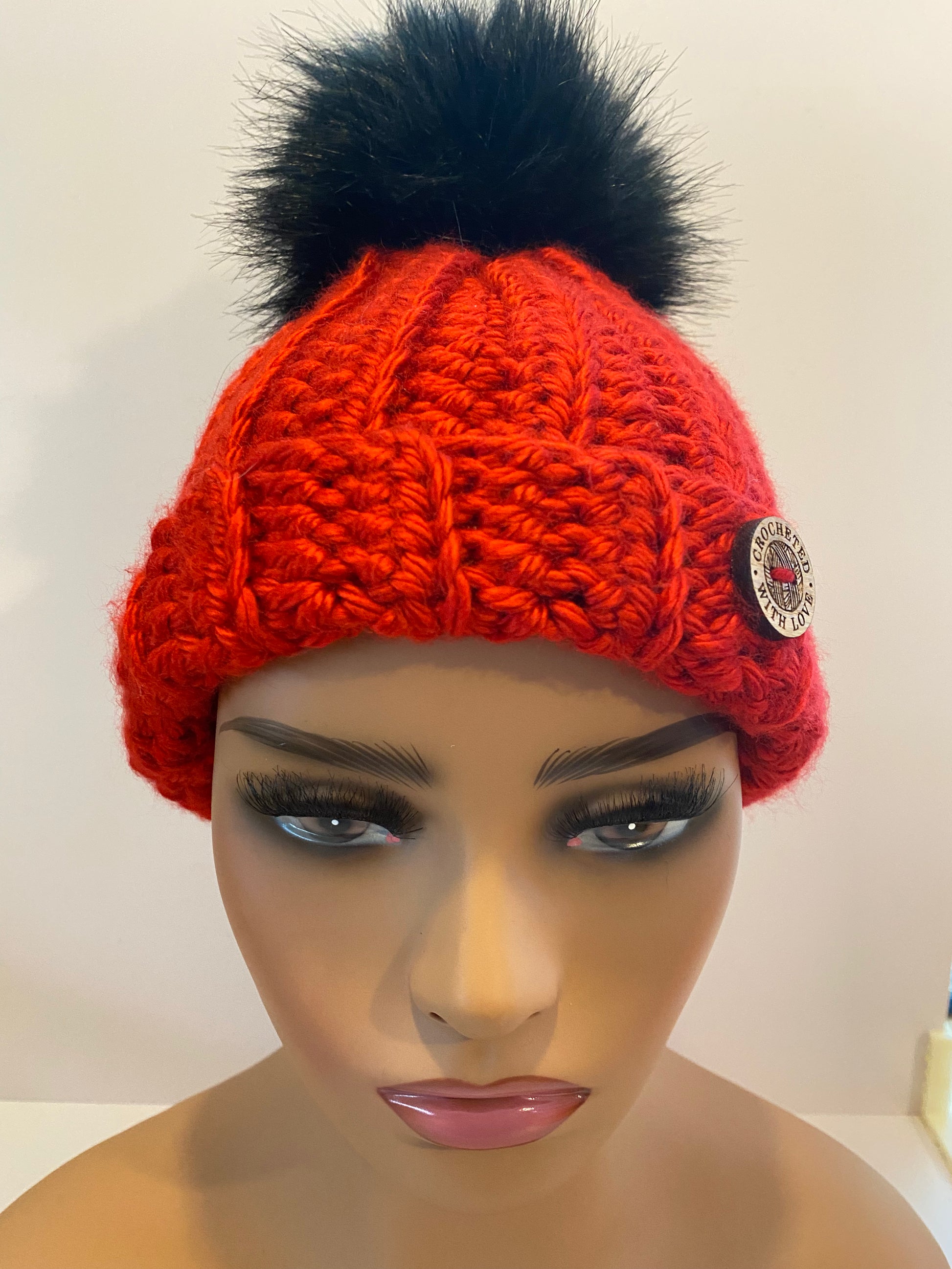 Chunky hat with fur pompom