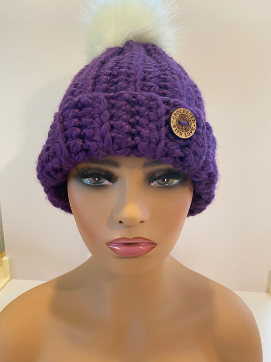 Chunky hat with fur pompom