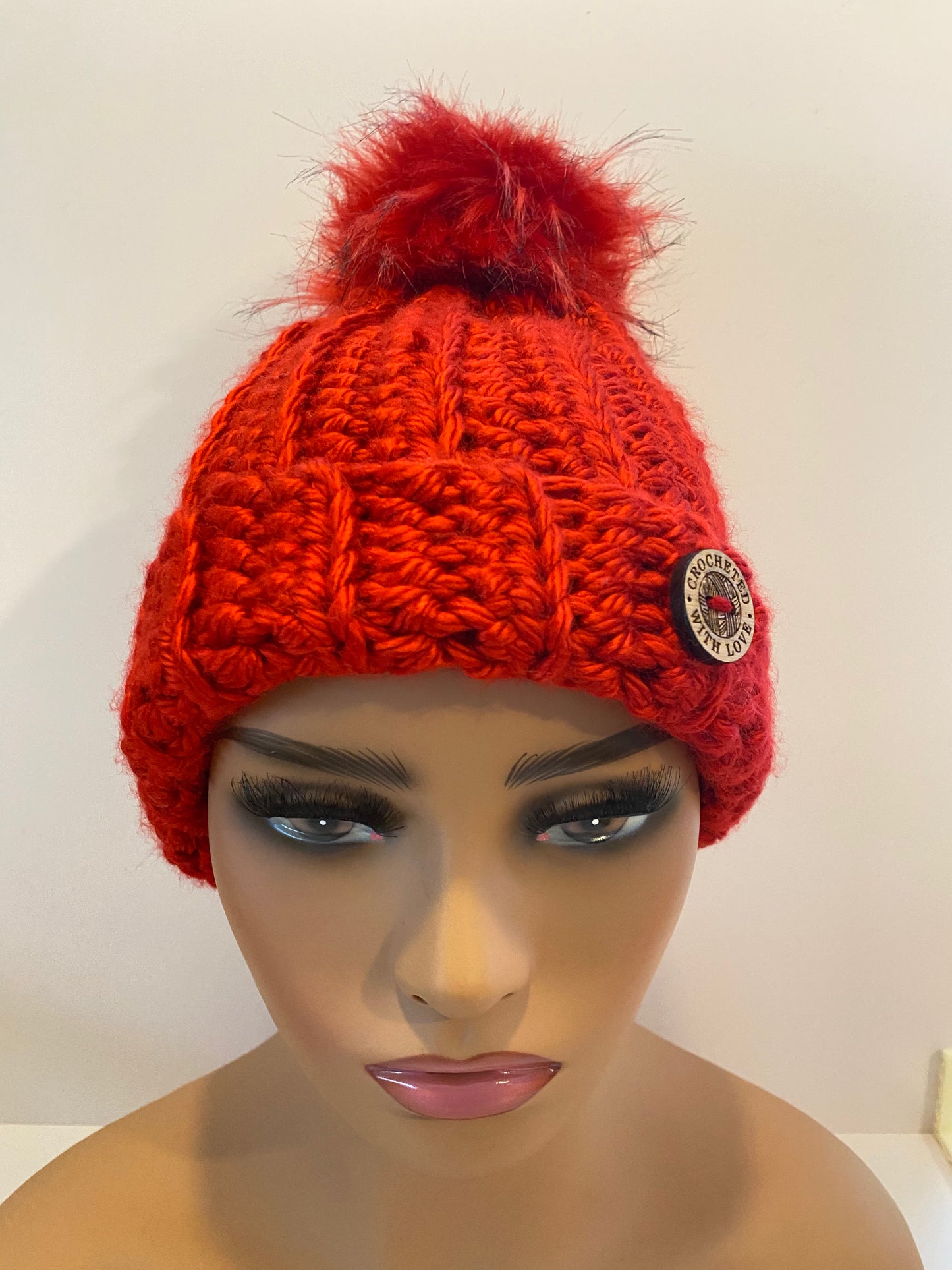 Chunky hat with fur pompom